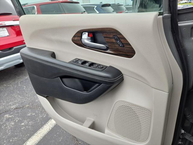 used 2023 Chrysler Pacifica car, priced at $29,498