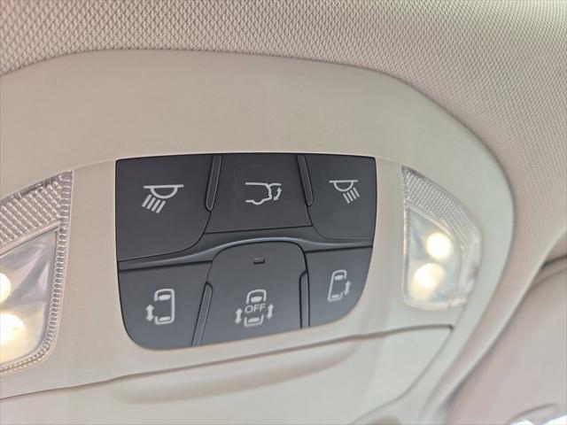 used 2023 Chrysler Pacifica car, priced at $29,498