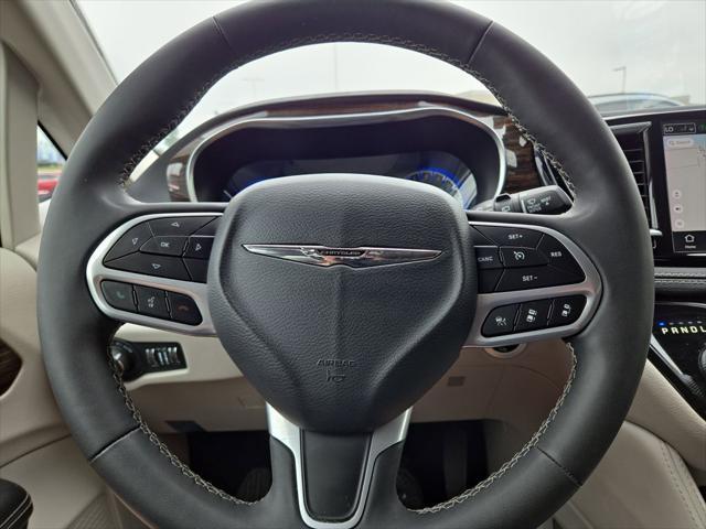 used 2023 Chrysler Pacifica car, priced at $29,498