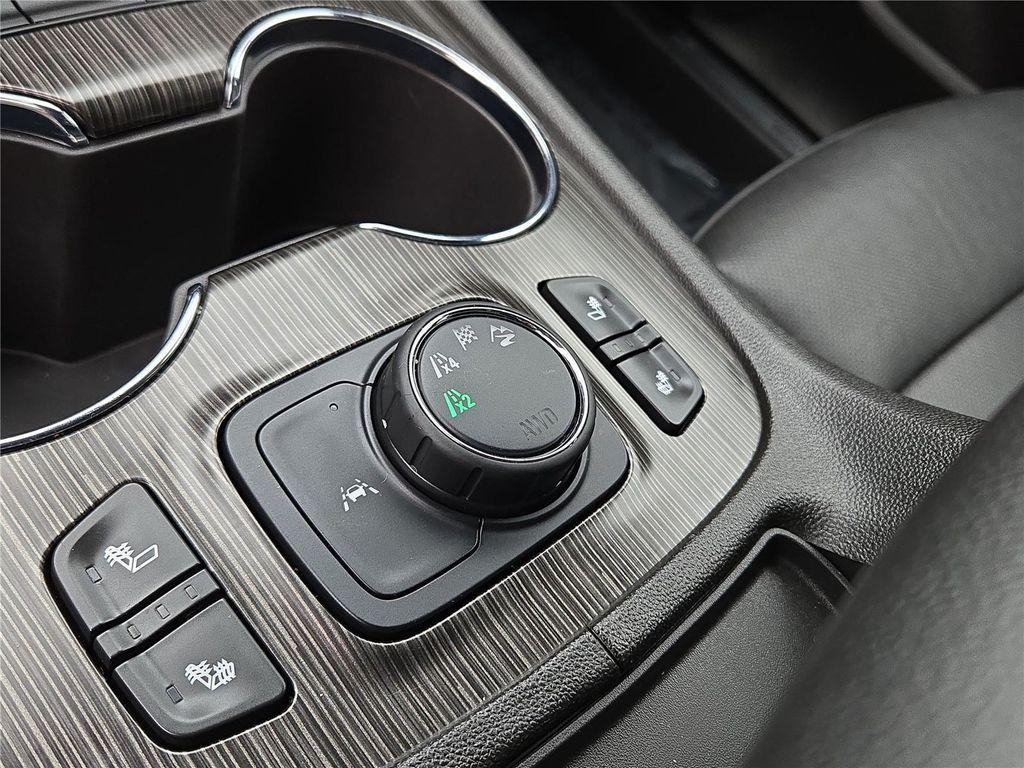 used 2023 GMC Acadia car, priced at $25,879