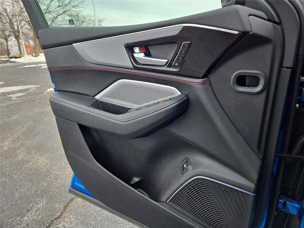 used 2026 Acura MDX car, priced at $56,048