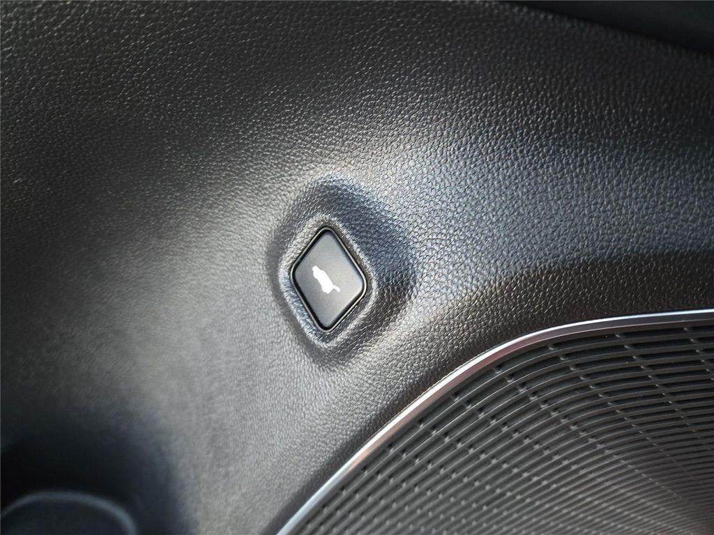 used 2022 Acura MDX car, priced at $36,892