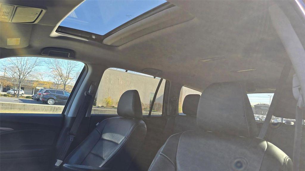 used 2022 Honda Pilot car, priced at $32,985