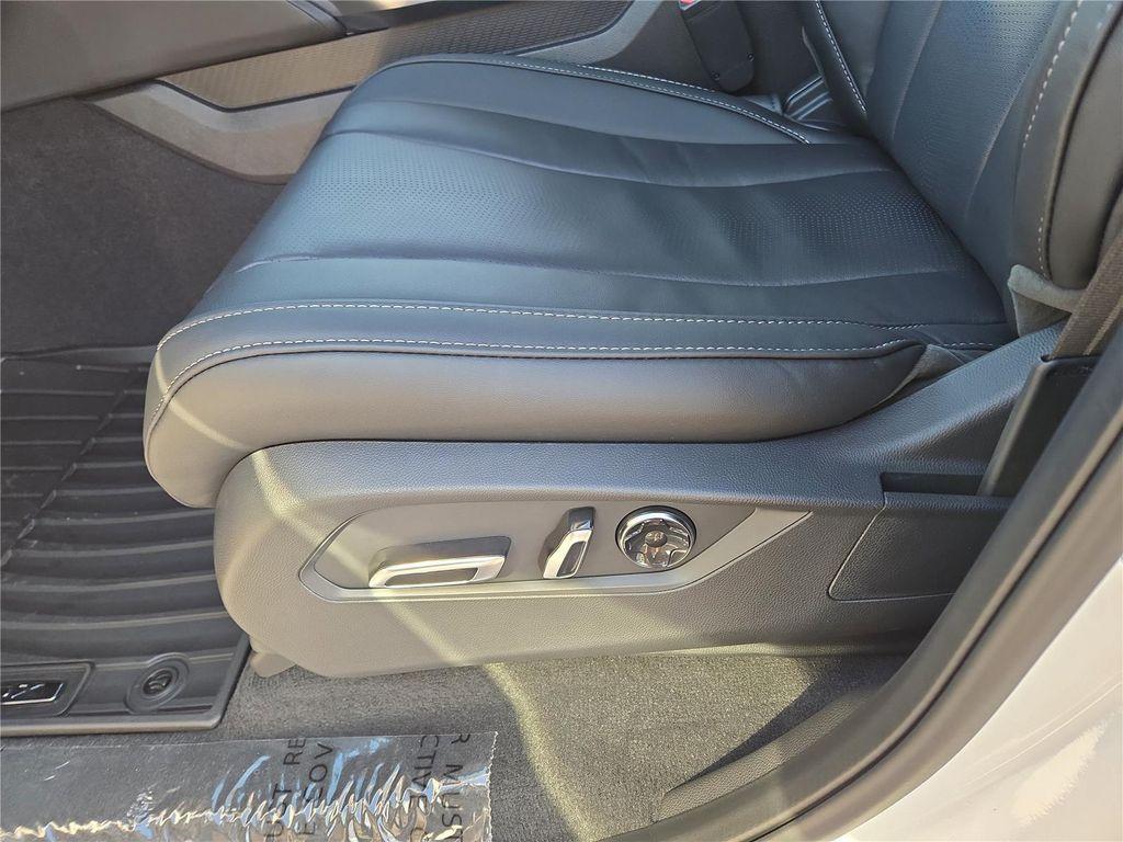 new 2026 Acura MDX car, priced at $61,350