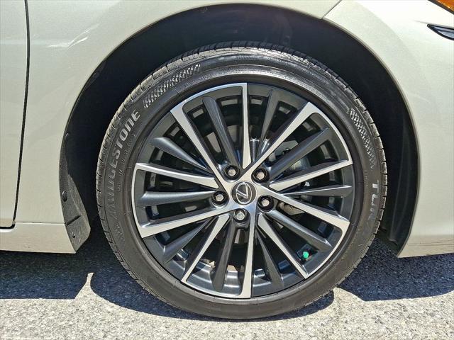 used 2024 Lexus ES 350 car, priced at $40,598