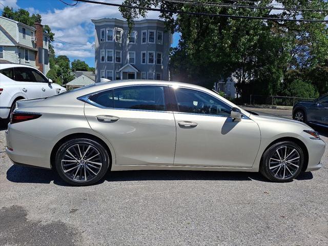 used 2024 Lexus ES 350 car, priced at $40,598