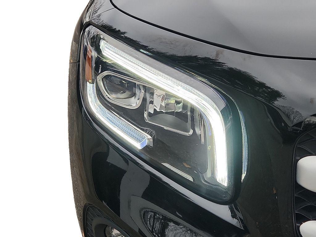 used 2022 Mercedes-Benz GLB 250 car, priced at $27,000
