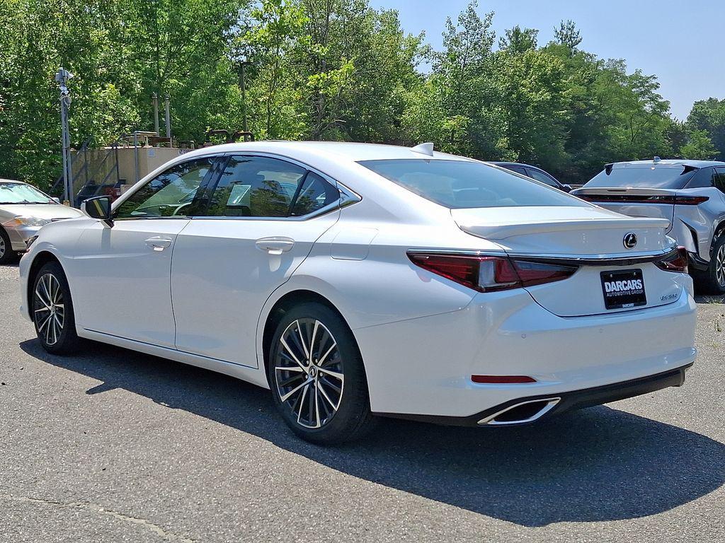 new 2025 Lexus ES 350 car, priced at $48,180