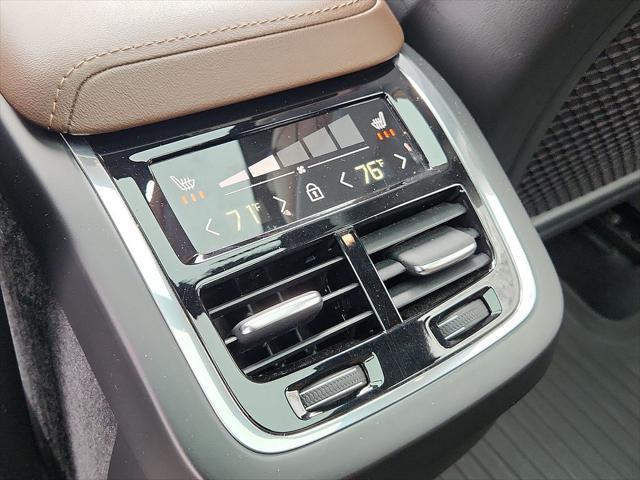 used 2022 Volvo XC60 car, priced at $38,400