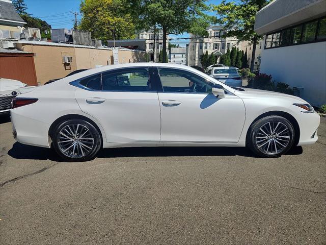 used 2024 Lexus ES 300h car, priced at $45,119