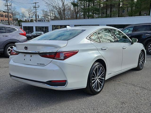 used 2022 Lexus ES 300h car, priced at $33,648