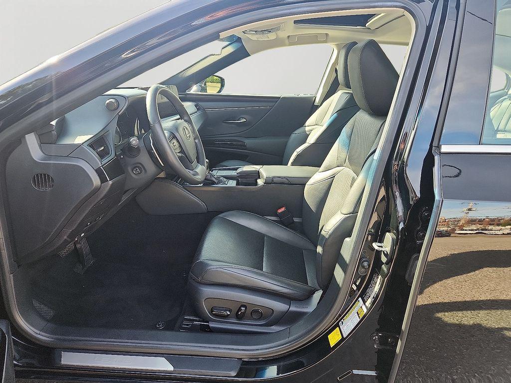 used 2022 Lexus ES 300h car, priced at $30,000