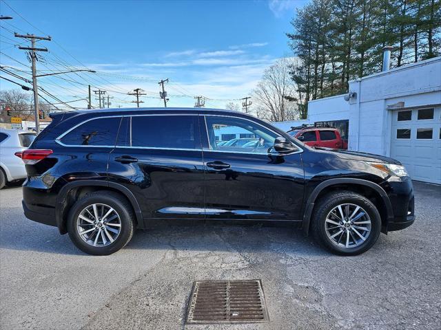 used 2018 Toyota Highlander car, priced at $25,900