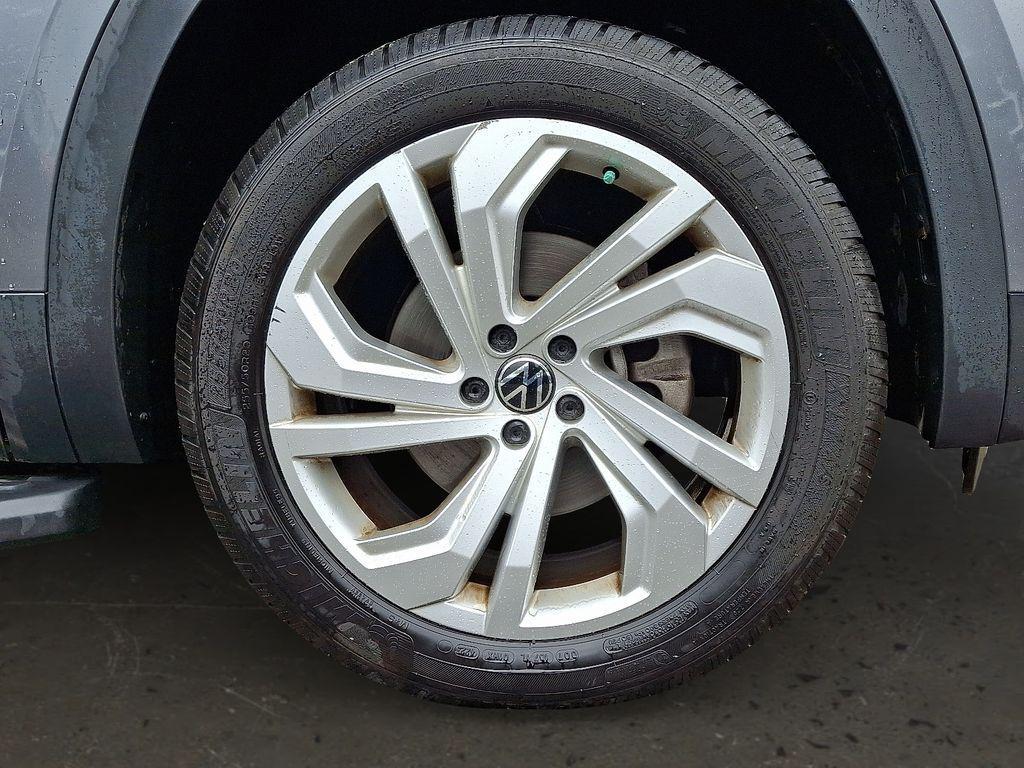 used 2021 Volkswagen Atlas car, priced at $22,500