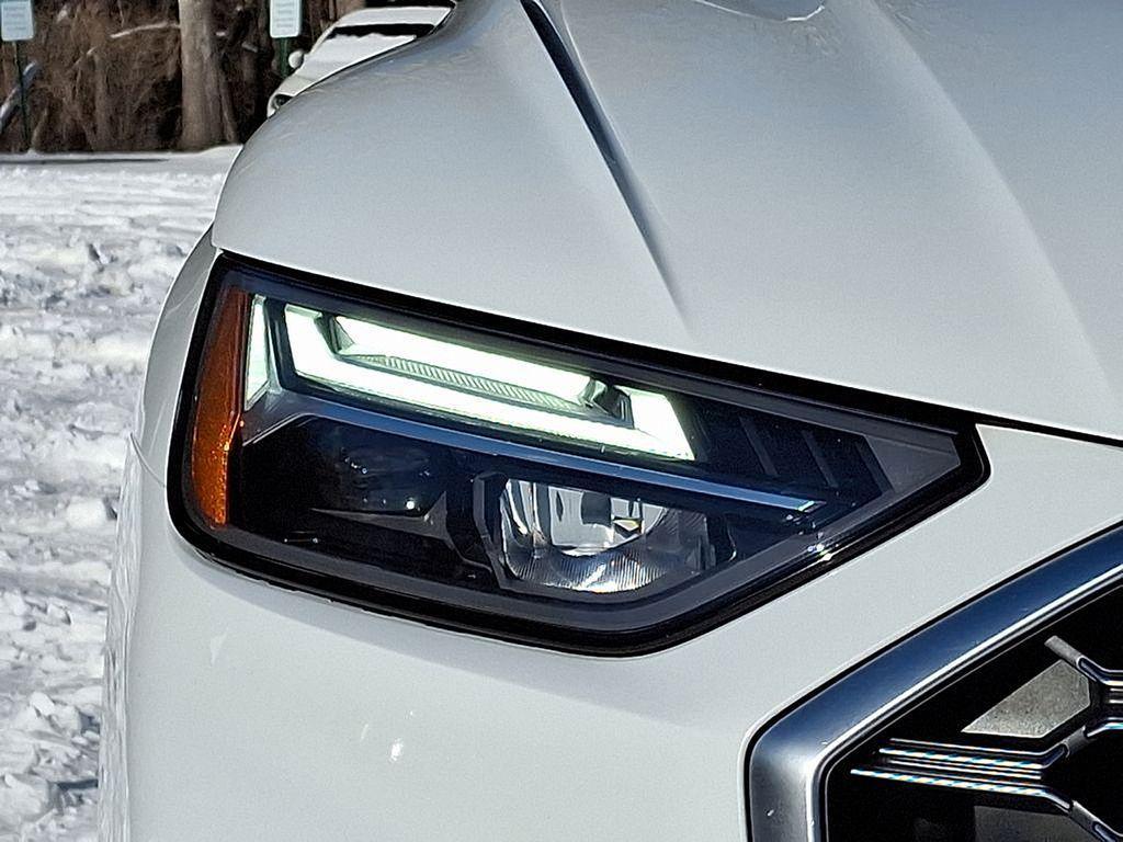 used 2022 Audi SQ5 car, priced at $31,600