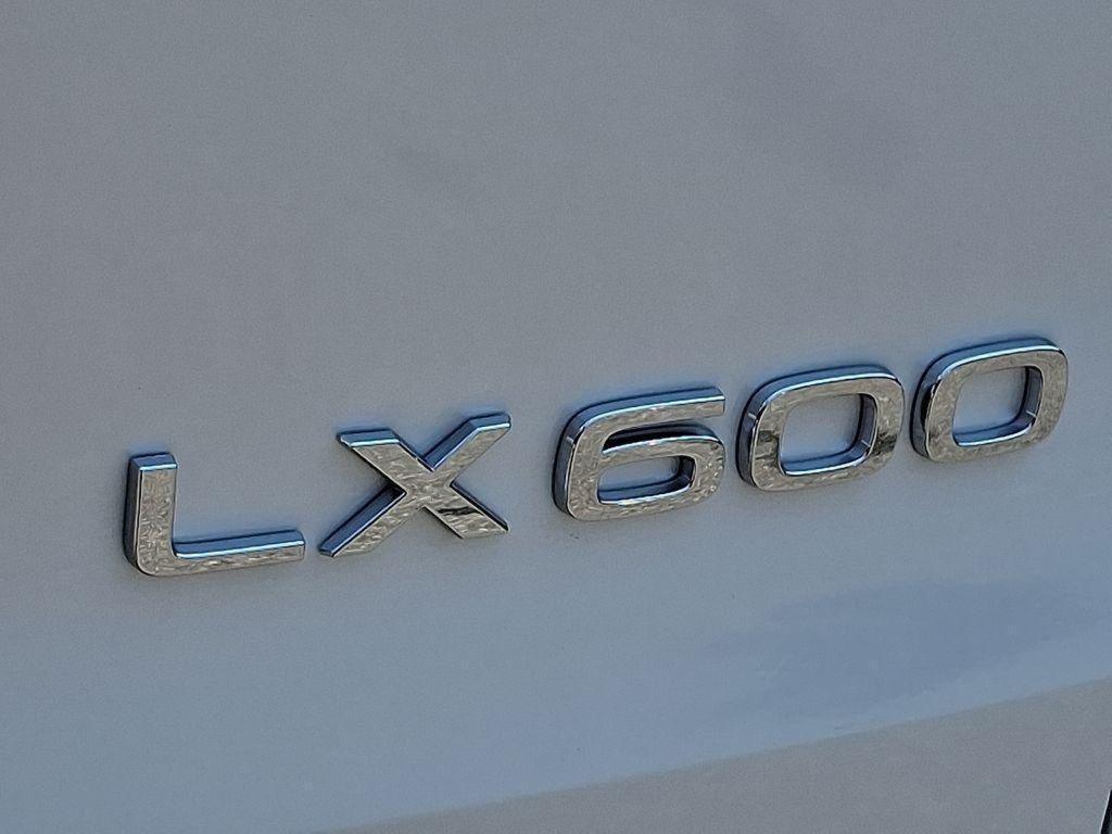 new 2025 Lexus LX 600 car, priced at $118,114