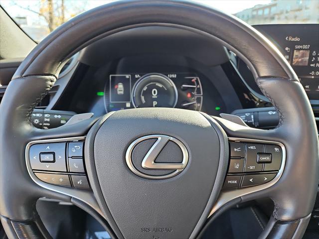 used 2022 Lexus ES 300h car, priced at $38,528