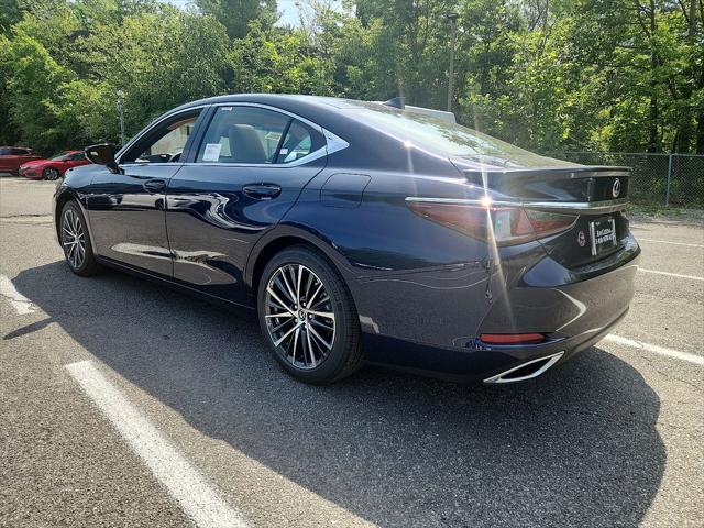 new 2025 Lexus ES 350 car