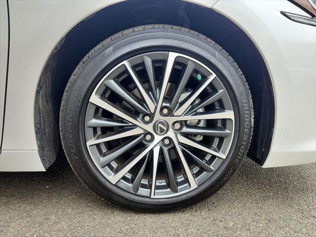 used 2025 Lexus ES 350 car, priced at $43,897