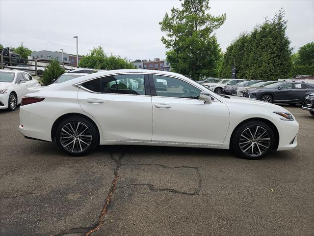 used 2025 Lexus ES 350 car, priced at $43,897