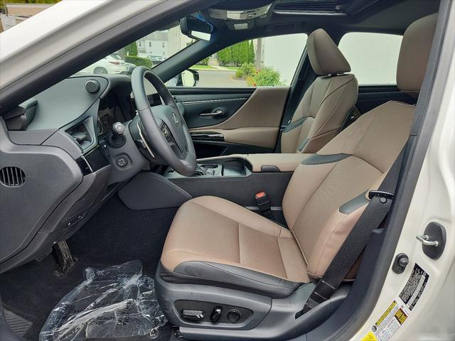 used 2025 Lexus ES 350 car, priced at $43,897