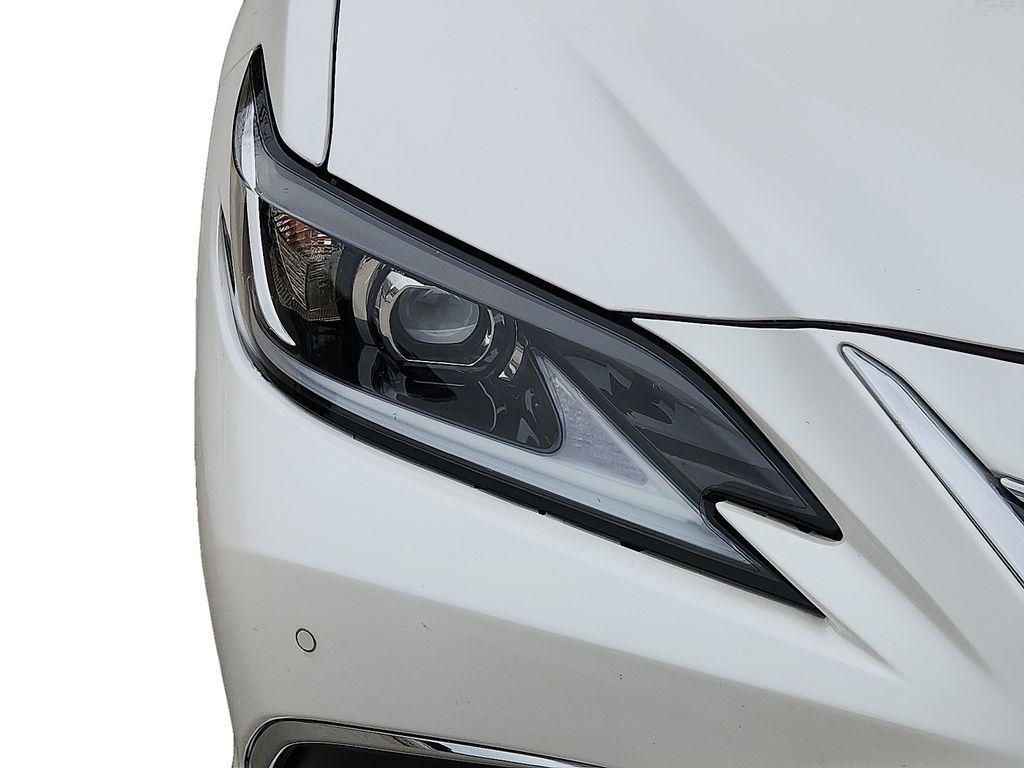 used 2024 Lexus ES 250 car, priced at $37,727