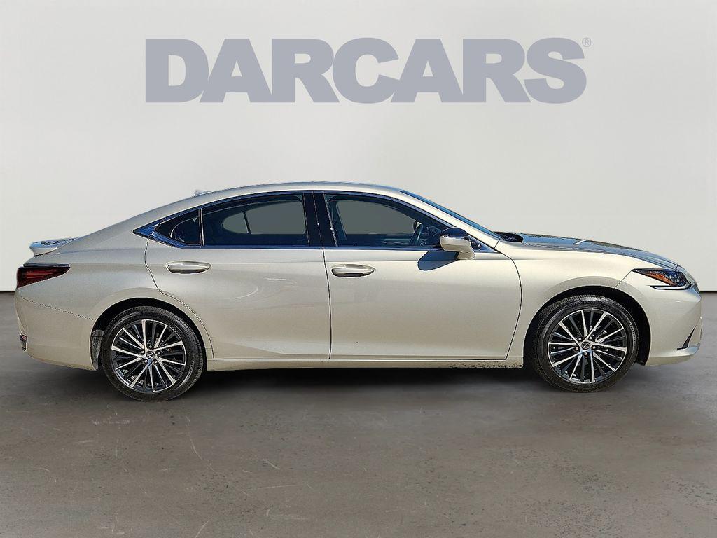 used 2025 Lexus ES 300h car, priced at $45,149