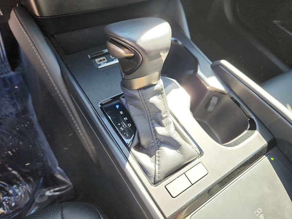used 2025 Lexus ES 300h car, priced at $45,149