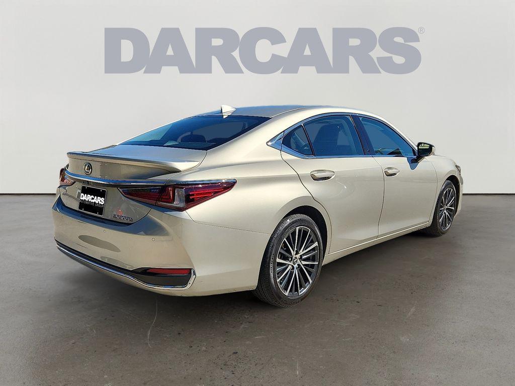 used 2025 Lexus ES 300h car, priced at $45,149