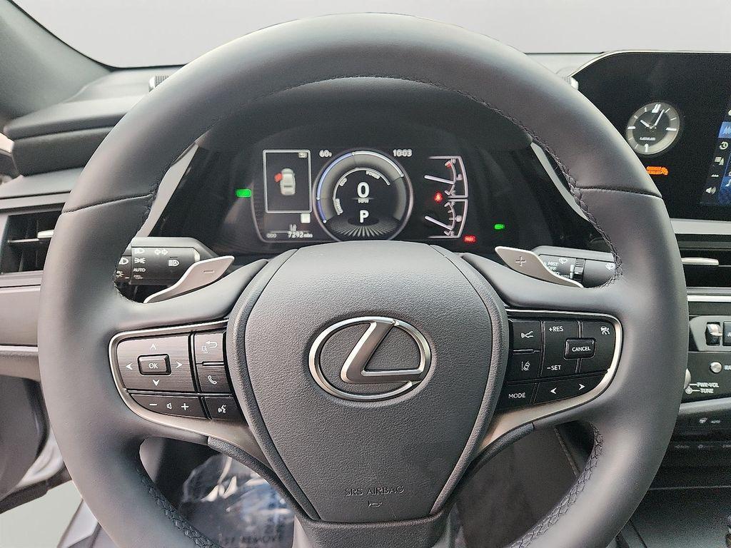 used 2022 Lexus ES 300h car, priced at $38,679