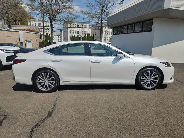 used 2021 Lexus ES 300h car, priced at $37,400