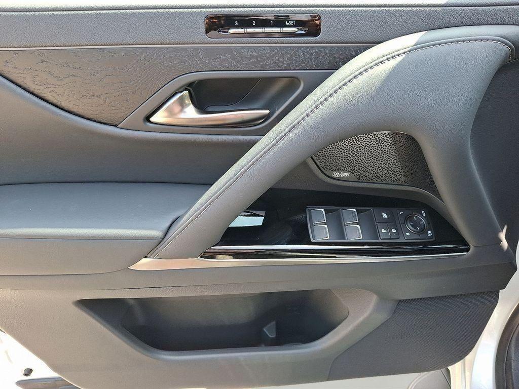 new 2025 Lexus LX 600 car, priced at $113,660