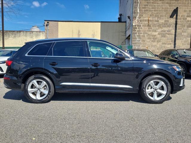 used 2024 Audi Q7 car, priced at $46,999