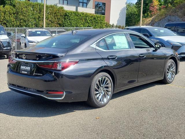 new 2025 Lexus ES 300h car, priced at $53,926