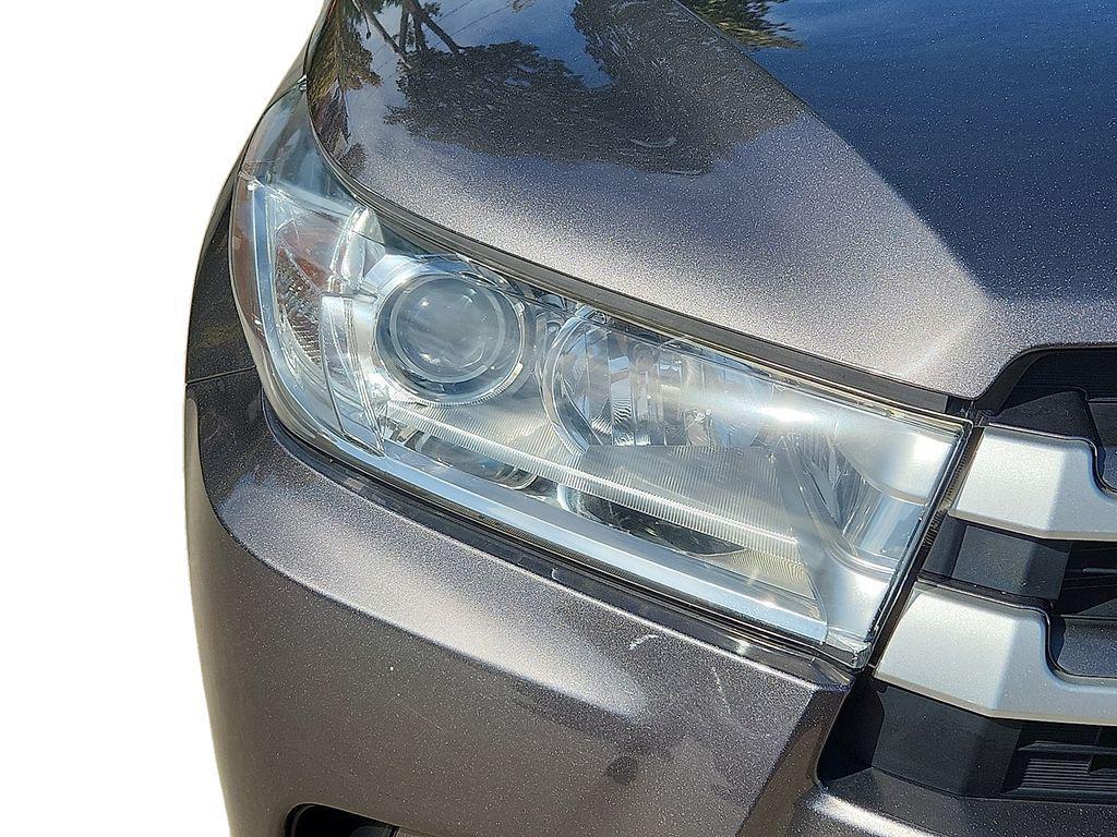 used 2019 Toyota Highlander car, priced at $25,475