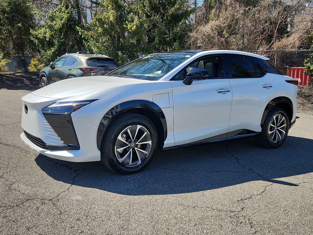 new 2025 Lexus RZ 450e car, priced at $53,914