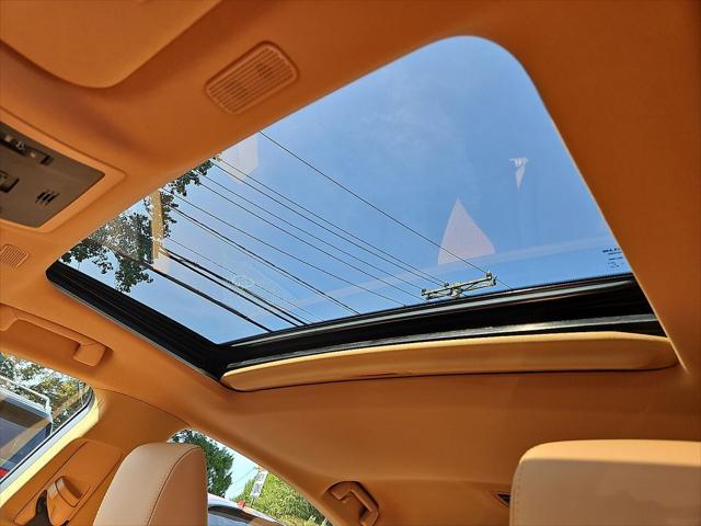used 2025 Lexus ES 350 car, priced at $44,500
