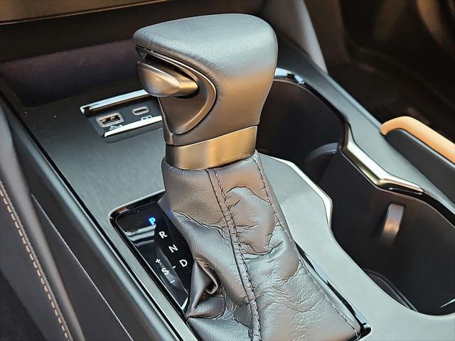 used 2025 Lexus ES 350 car, priced at $44,500