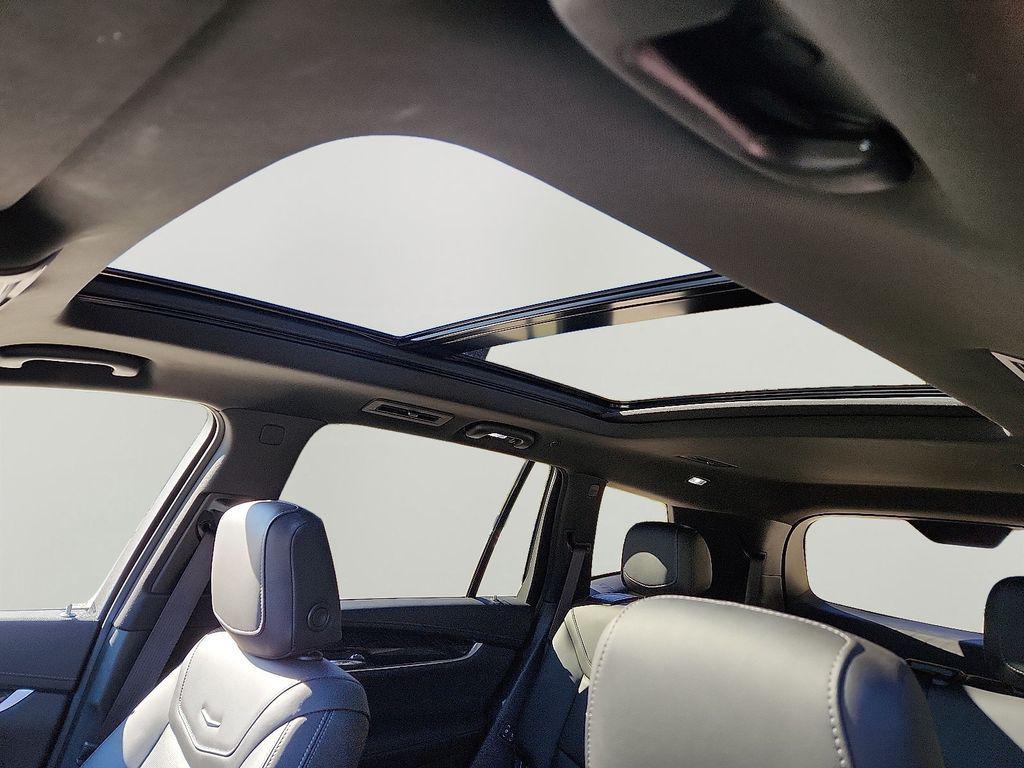 used 2022 Cadillac XT6 car, priced at $30,948