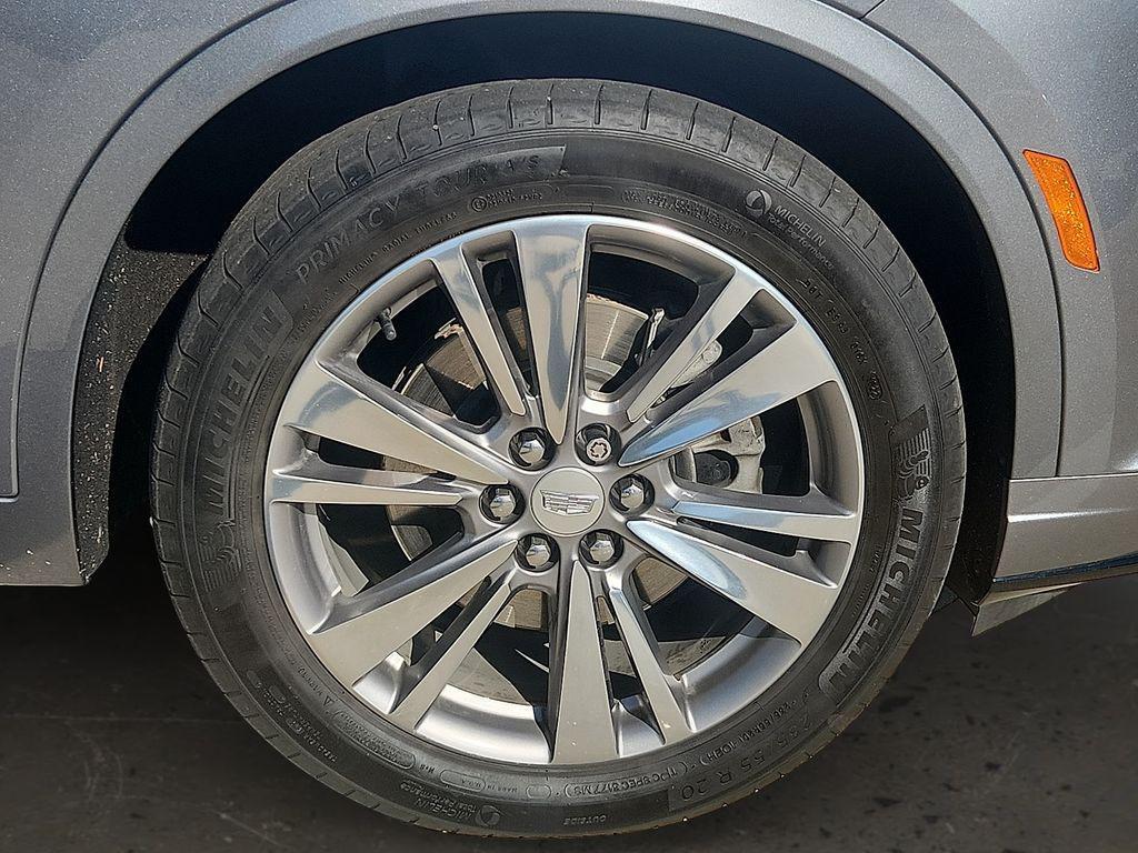 used 2022 Cadillac XT6 car, priced at $30,948
