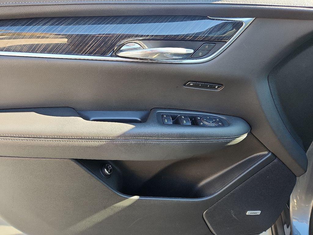 used 2022 Cadillac XT6 car, priced at $30,948