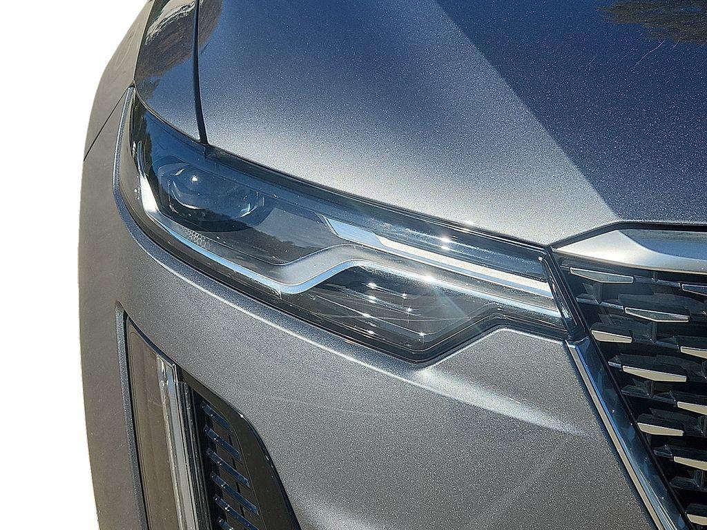 used 2022 Cadillac XT6 car, priced at $30,948