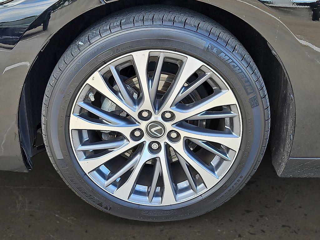 used 2020 Lexus ES 350 car, priced at $29,000