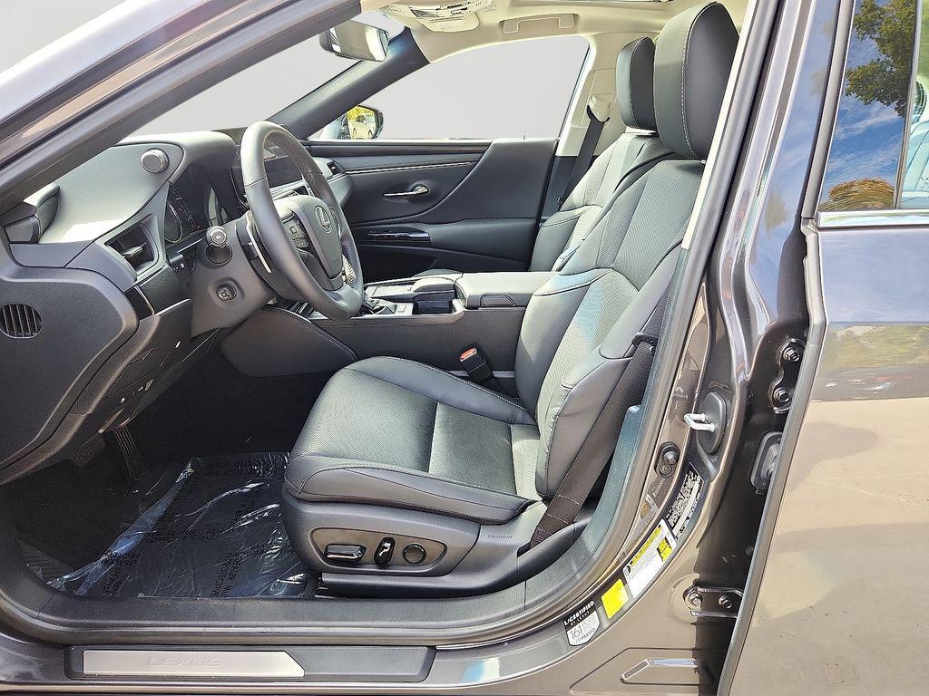 used 2022 Lexus ES 350 car, priced at $36,000