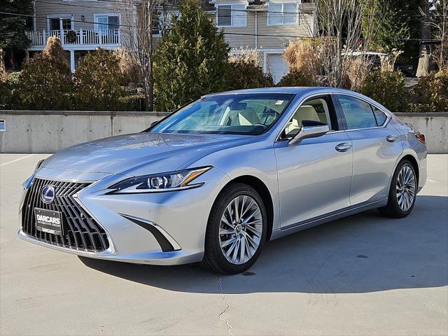 used 2022 Lexus ES 300h car, priced at $39,390