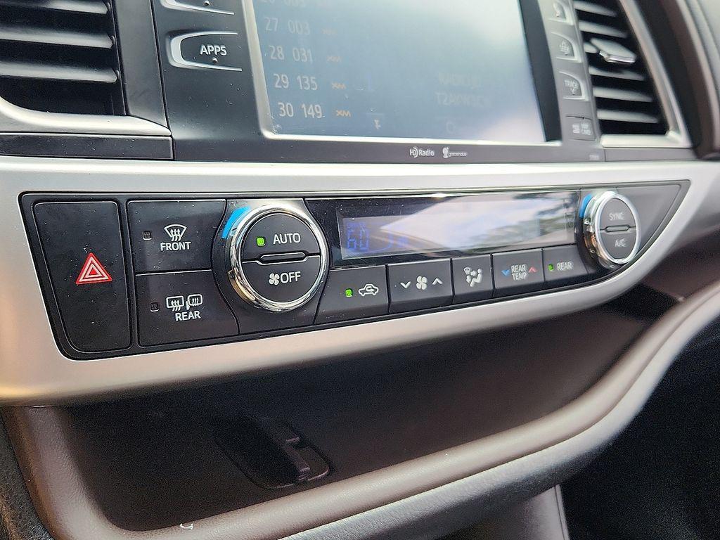 used 2015 Toyota Highlander car, priced at $19,000