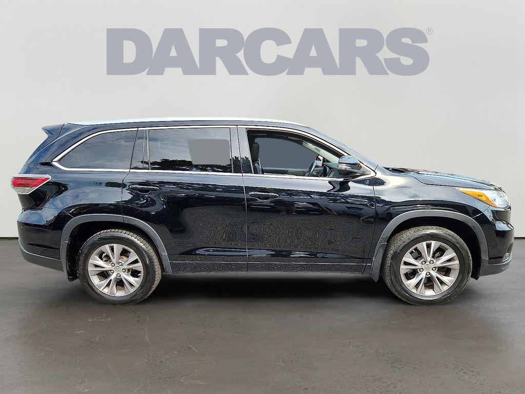 used 2015 Toyota Highlander car, priced at $19,000