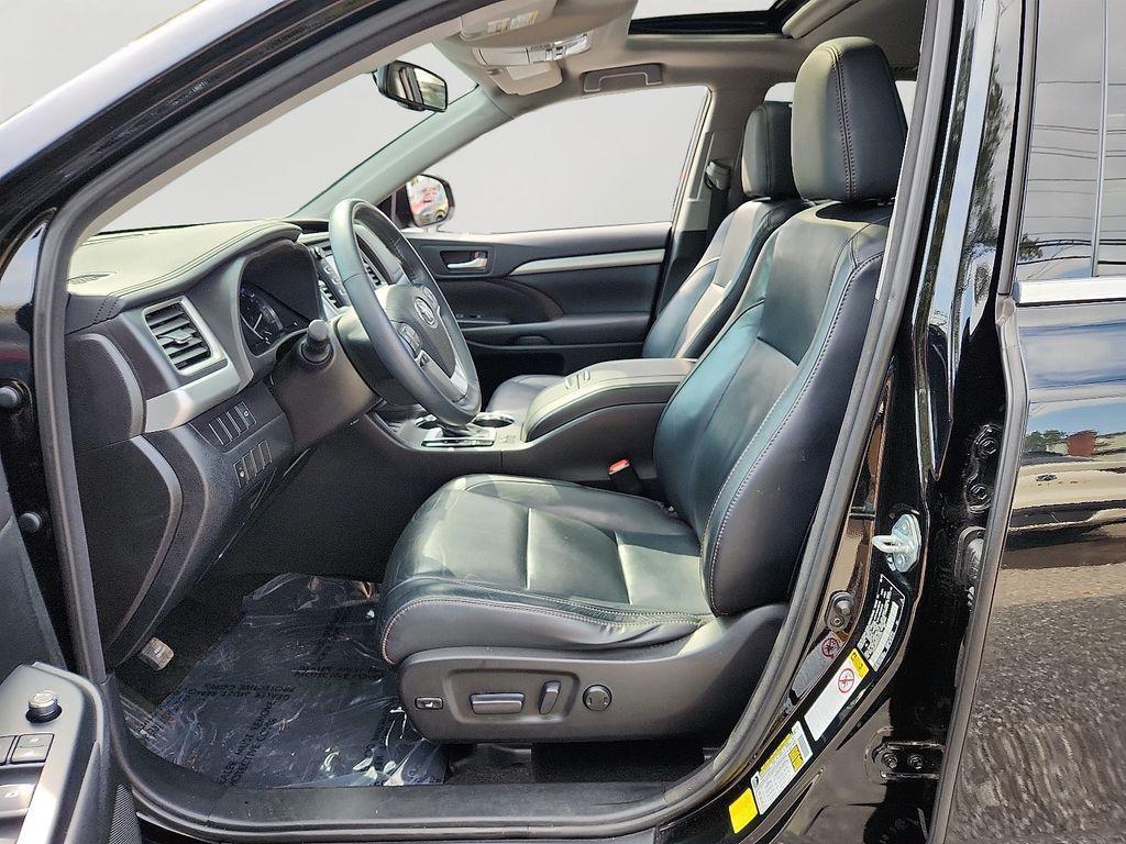 used 2015 Toyota Highlander car, priced at $19,000