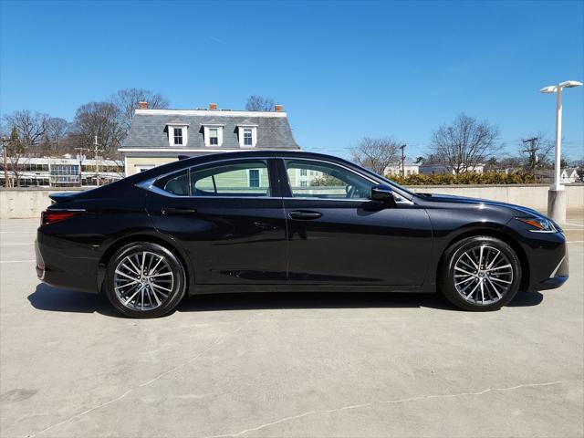 used 2025 Lexus ES 300h car, priced at $50,184