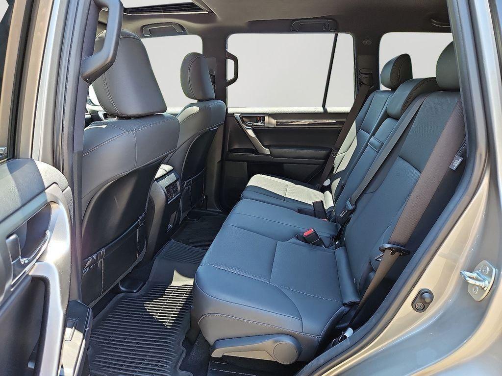 used 2022 Lexus GX 460 car, priced at $47,000